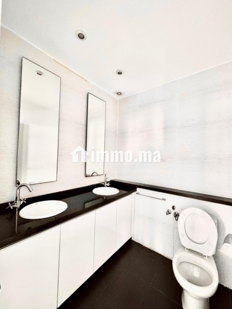 Élégant appartement rénové à vendre au maarif extension - Vente Immobilier - Casablanca - photo 4