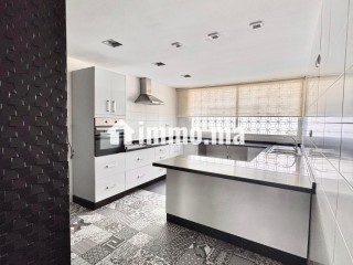 Élégant appartement rénové à vendre au maarif extension - Appartement à vendre - Casablanca