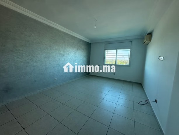 bureaux-a-louer-a-riyad-superficie-200-m2-ascenseur-et-terrasse-big-4