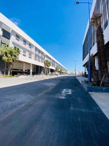 Dépôt industriel ou logistique a louer sur Ainsbaa, superficie entre 1000m2 et 6000m2 selon vos besoins - Location Immobilier - Casablanca - photo 1