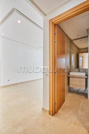 top-studio-a-vendre-a-borgougne-ouest-pour-linvestissement-big-6