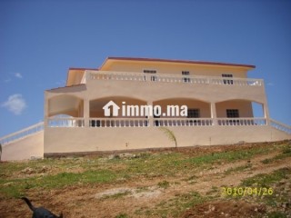 Superbe villa avec piscine sur un domaine agricole Ferme mixte d’arbres fruitiers et élevage animaux - Villa à vendre - Sefrou