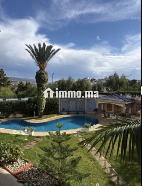 À vendre | Villa luxueuse avec jardin et piscine à Tanger - Vente Immobilier - Tanger - photo 1