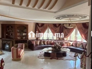 À vendre | Villa luxueuse avec jardin et piscine à Tanger - Villa à vendre - Tanger
