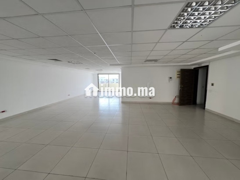 Top bureau avec terasse à louer à ain diab proche de marina - Location Immobilier - Casablanca - photo 3