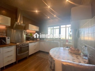 Location d'un appartement à Nouvelle Ville. 3 chambres. Antenne parabolique et sécurité - Appartement à vendre - Fes