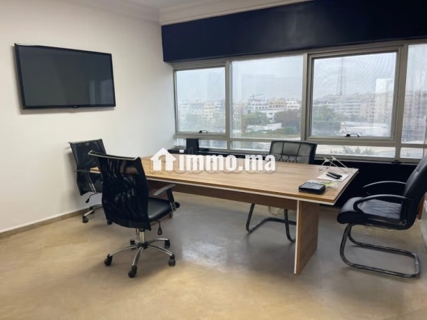 bureau-equipe-a-louer-sur-bd-ghandi-90m-big-0