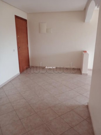location-appartement-a-usage-commercial-bureau-big-3