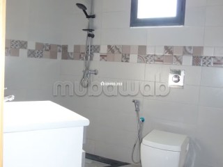 Niveau de villa avec garage - Villa à vendre