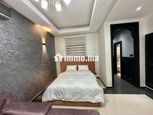 chambre-salon-a-cote-la-gare-du-train-centre-de-gu-big-17