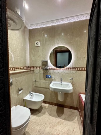 chambre-salon-a-cote-la-gare-du-train-centre-de-gu-big-6