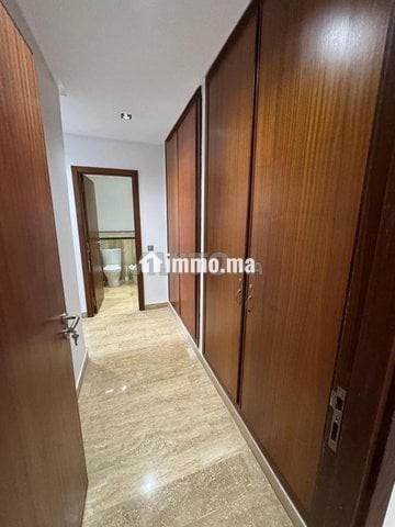 Appartement nouvellement meublé à Mahaj Riyad - Location Immobilier - Rabat - photo 4