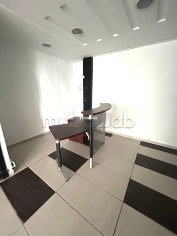 bureau-central-big-8