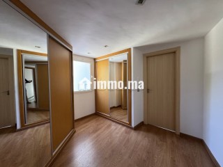 Villa sur mer dehaut standing à vendre à M'Diq. 7 pièces. Meublé - Villa à vendre - Autre