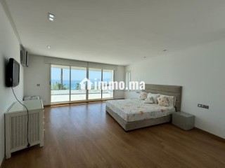 Villa sur mer dehaut standing à vendre à M'Diq. 7 pièces. Meublé - Villa à vendre - Autre