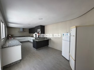 Villa sur mer dehaut standing à vendre à M'Diq. 7 pièces. Meublé - Villa à vendre - Autre