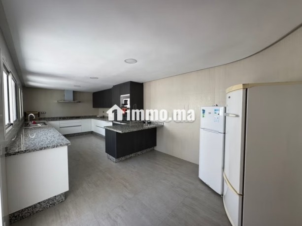 villa-sur-mer-dehaut-standing-a-vendre-a-mdiq-7-pieces-meuble-big-8