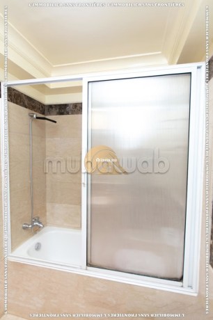 appartement-vide-a-louer-piscine-collective-hivernage-big-3