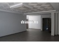 bureau-69m2-avec-cour-1er-etage-plein-centre-ville-small-4