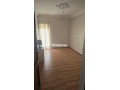 apprt-vide-en-location-2-ch-salon-en-location-small-6
