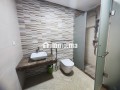 bureau-100m2-a-louer-vide-riviera-small-4