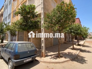 Local commercial 2 faces en location à Ouislane.
Surface totale 77 m² - Villa à louer