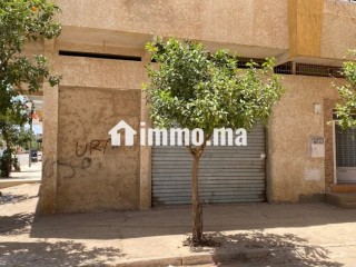 Local commercial 2 faces en location à Ouislane.
Surface totale 77 m² - Villa à louer