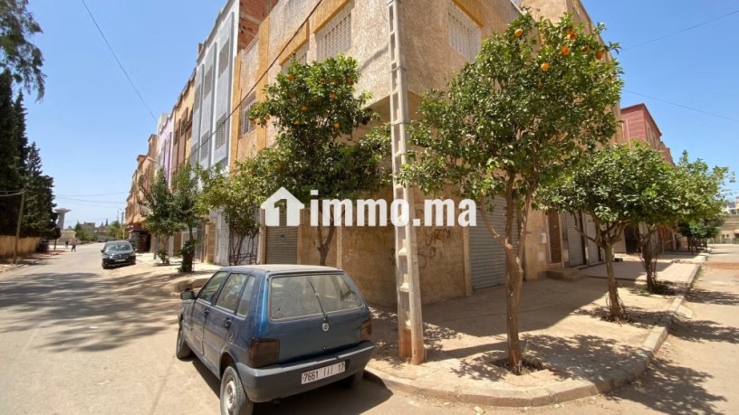 local-commercial-2-faces-en-location-a-ouislane-surface-totale-77-m2-big-1