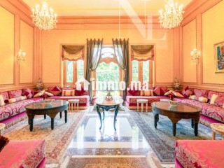 Somptueuse villa à vendre à Californie. Superficie 2100 m². Meublé - Villa à vendre - Casablanca