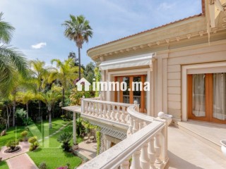 Somptueuse villa à vendre à Californie. Superficie 2100 m². Meublé - Villa à vendre - Casablanca