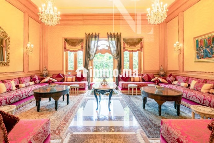 somptueuse-villa-a-vendre-a-californie-superficie-2100-m2-meuble-big-12