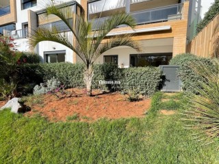 Appartement à vendre à Dar Bouazza. 3 chambres. Cheminée, piscine - Appartement à vendre - Dar Bouazza