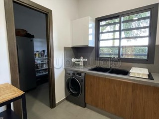 Appartement à vendre à Dar Bouazza. 3 chambres. Cheminée, piscine - Appartement à vendre - Dar Bouazza