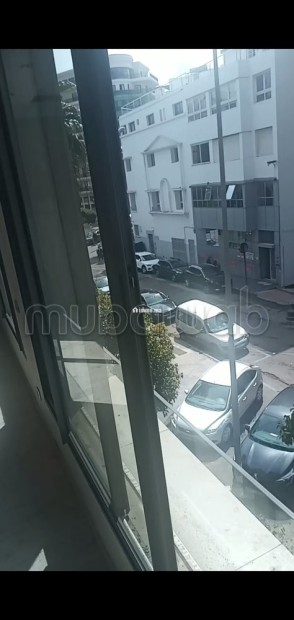 A louer un bel appartement avec 2 places au garage - Location Immobilier - Casablanca - photo 3