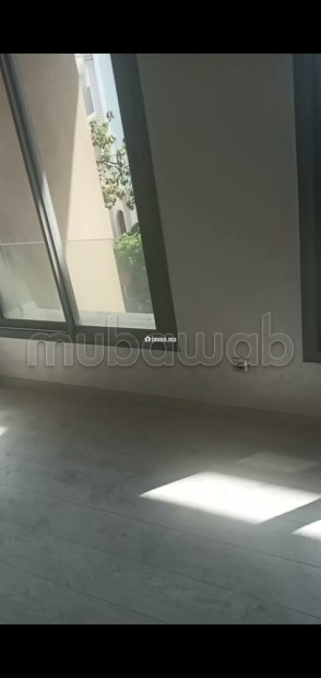 A louer un bel appartement avec 2 places au garage - Location Immobilier - Casablanca - photo 4