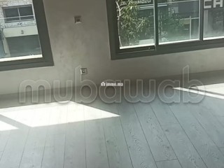 A louer un bel appartement avec 2 places au garage - Appartement à louer - Casablanca