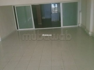 A vendre un magasin commercial avec Mezzanine - Appartement à vendre - Casablanca