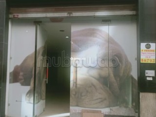 A vendre un magasin commercial avec Mezzanine - Appartement à vendre - Casablanca