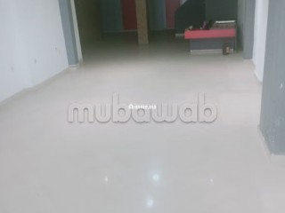 A vendre un magasin commercial avec Mezzanine - Appartement à vendre - Casablanca