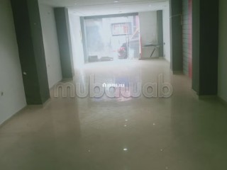 A vendre un magasin commercial avec Mezzanine - Appartement à vendre - Casablanca