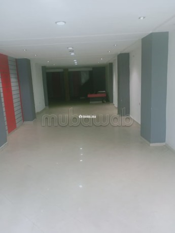 a-vendre-un-magasin-commercial-avec-mezzanine-big-0