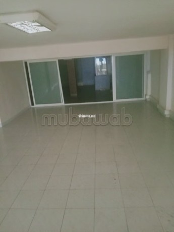 a-vendre-un-magasin-commercial-avec-mezzanine-big-11