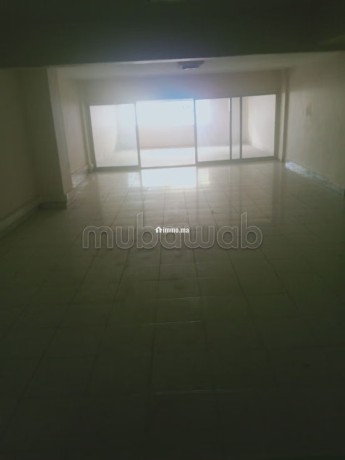 a-vendre-un-magasin-commercial-avec-mezzanine-big-4