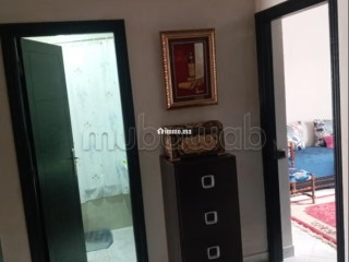 A vendre un joli appartement de 4 chambres et 2 places au garage - Appartement à vendre - Casablanca