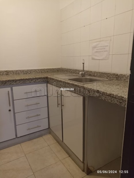 A louer un bureau professionnel bien agencé - Location Immobilier - Casablanca - photo 4