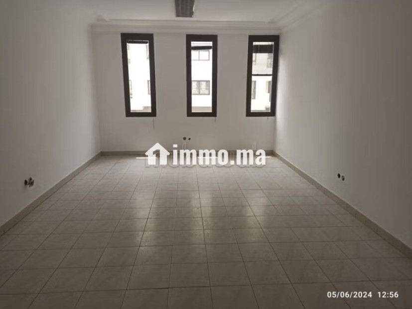 A louer un bureau professionnel bien agencé - Location Immobilier - Casablanca - photo 7
