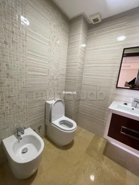 Vue dégagée exceptionnelle appart à Iberia 160m² - Location Immobilier - Tanger - photo 4