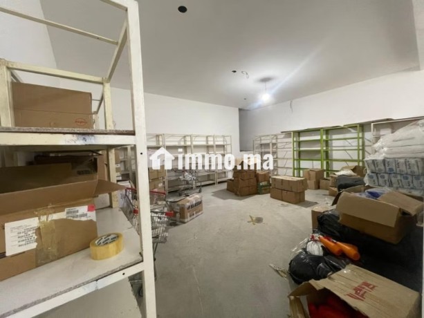 local-a-vendre-2-vitrines-proche-de-clinique-assalam-big-10