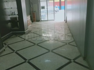 a-vendre-un-magasin-commercial