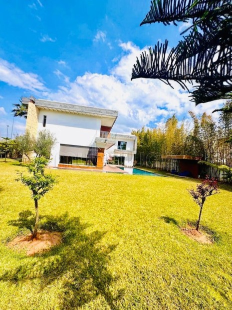 À VENDRE – Magnifique Villa de Prestige à Souissi, Rabat - Vente Immobilier - Rabat - photo 7